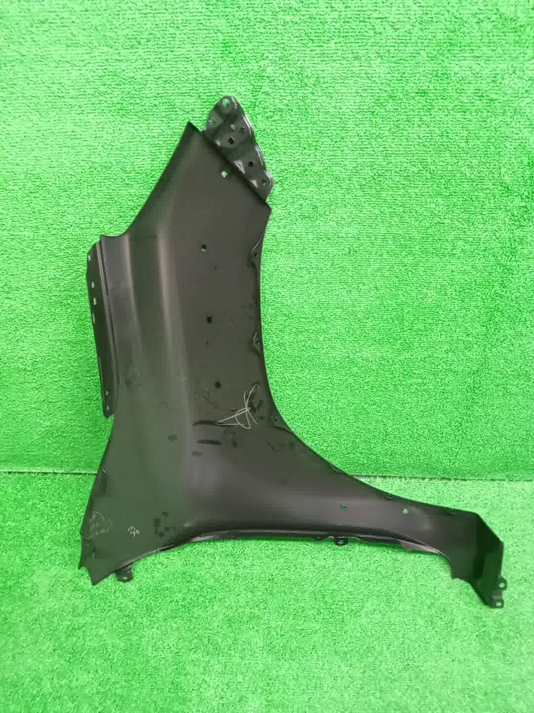 Крыло левое переднее TOYOTA HILUX GUN125 53812-YP010 2 ракурс