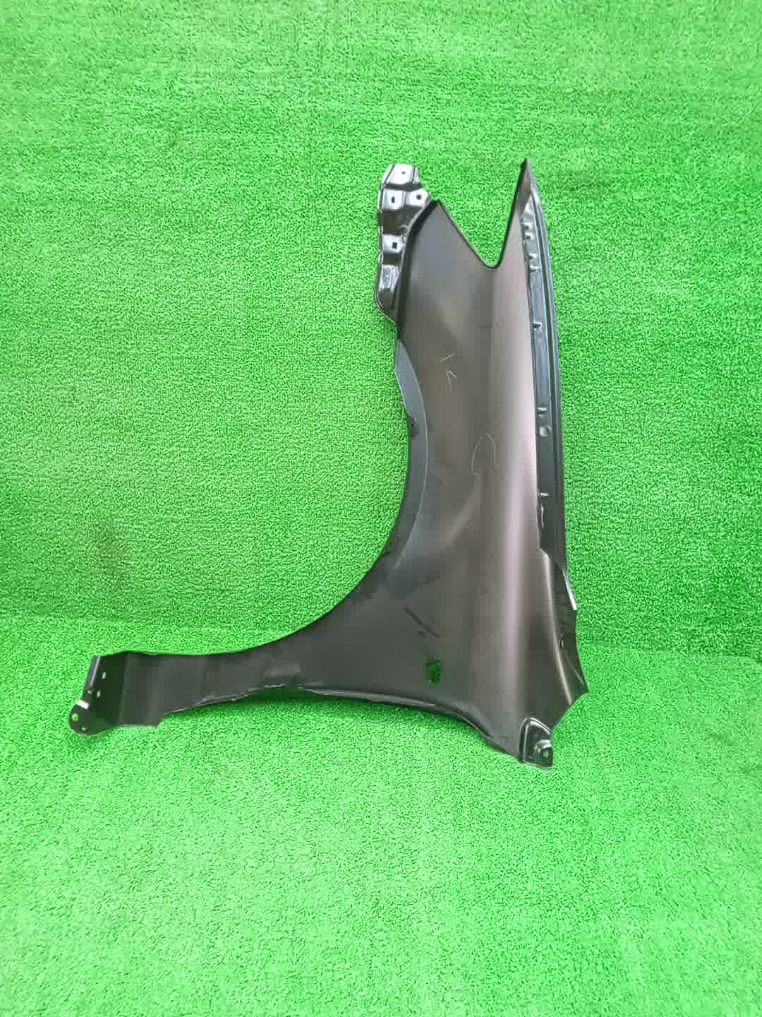 Крыло правое переднее TOYOTA COROLLA FIELDER NZE121G 53811-1H220 2 ракурс