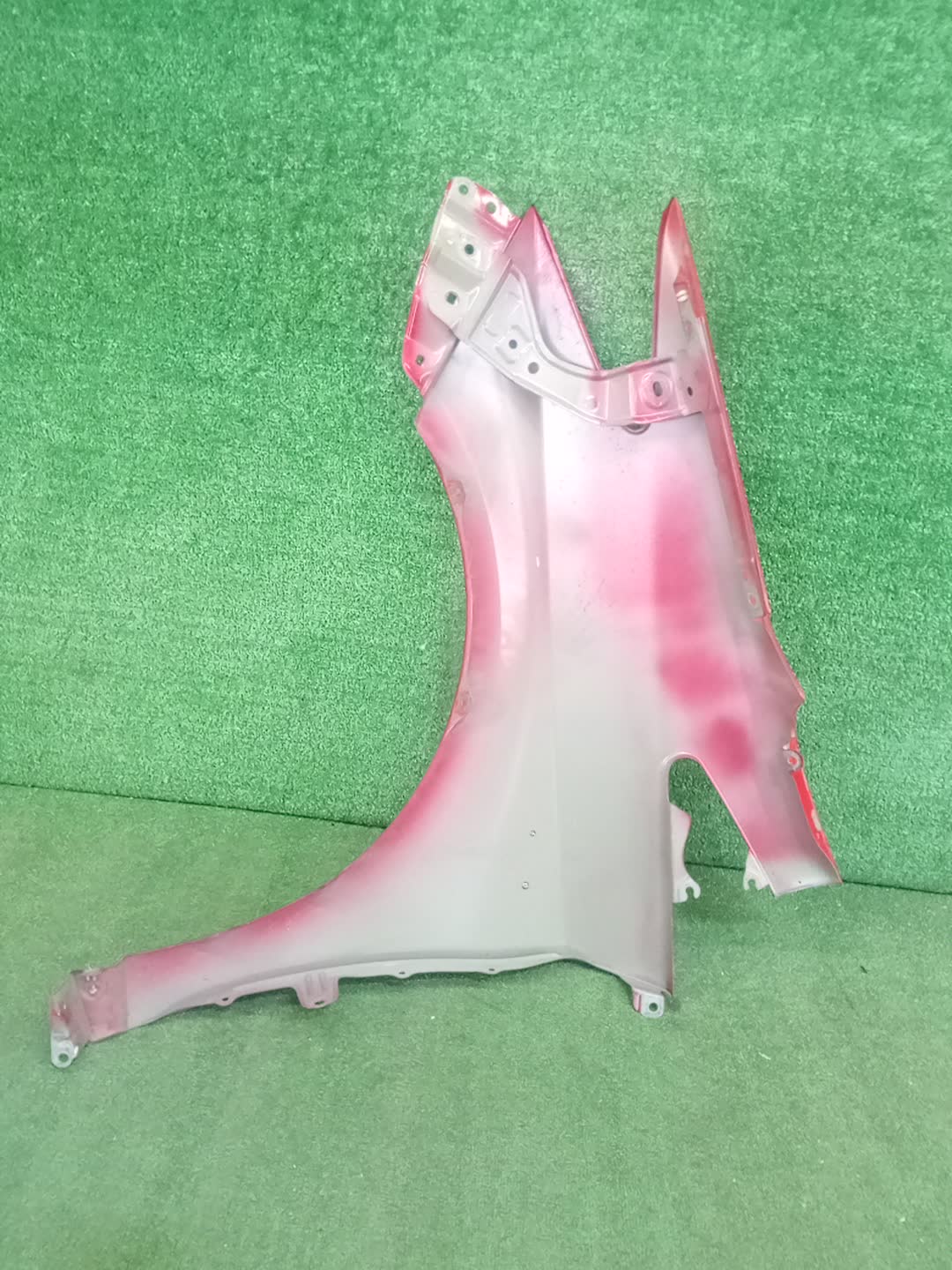 Крыло правое переднее TOYOTA PRIUS ZVW30 99434 4 ракурс