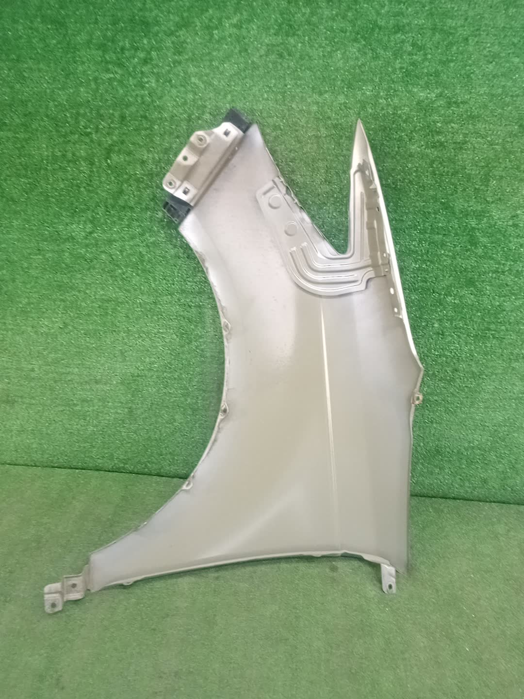 Крыло правое переднее HONDA ELYSION RR5, RR6 99574 5 ракурс