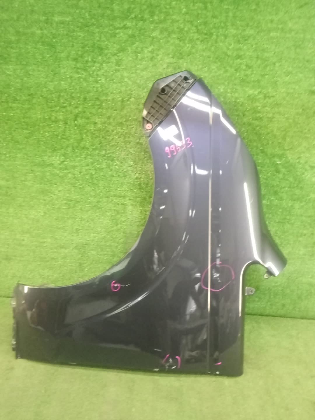 Крыло левое переднее TOYOTA SPADE NCP141, NSP140, NSP141, NCP145 99633 1 ракурс