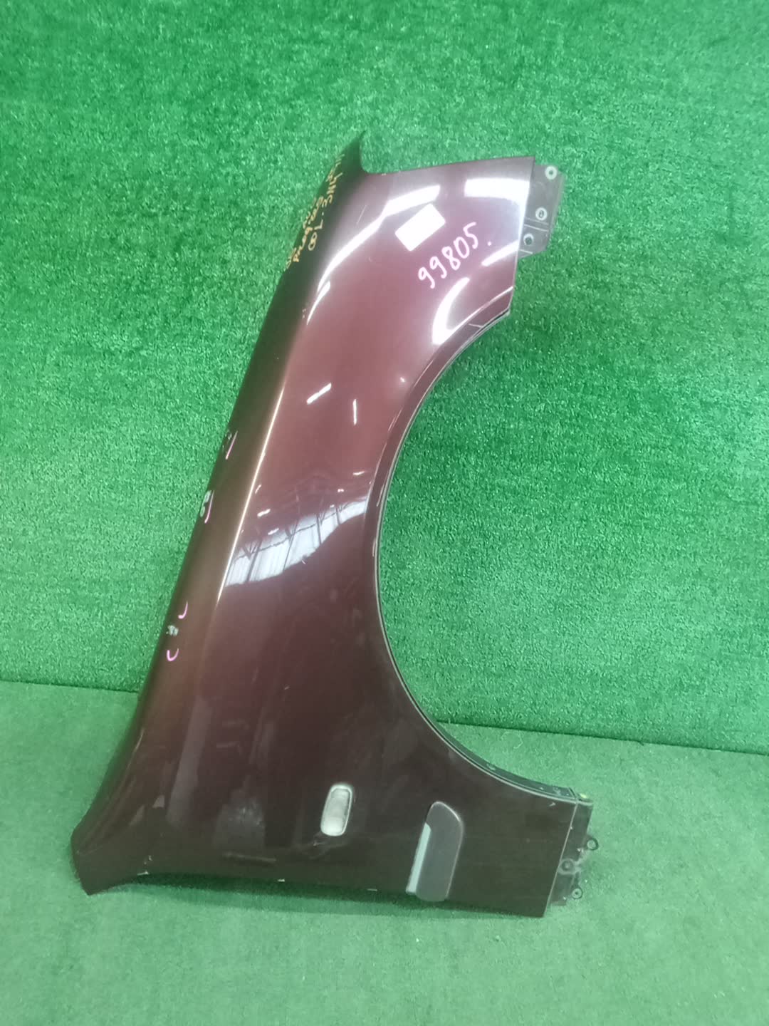 Крыло правое переднее TOYOTA PROGRES JCG10, JCG11, JCG15 99805 1 ракурс