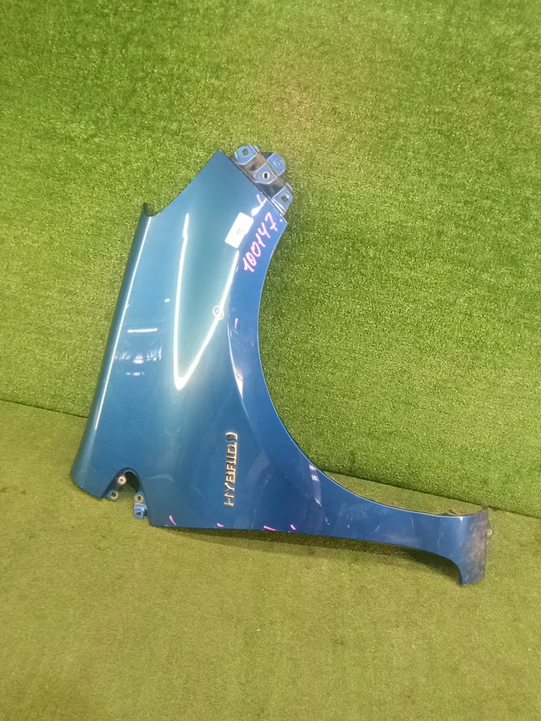 Крыло правое переднее TOYOTA AQUA NHP10 100147 1 ракурс
