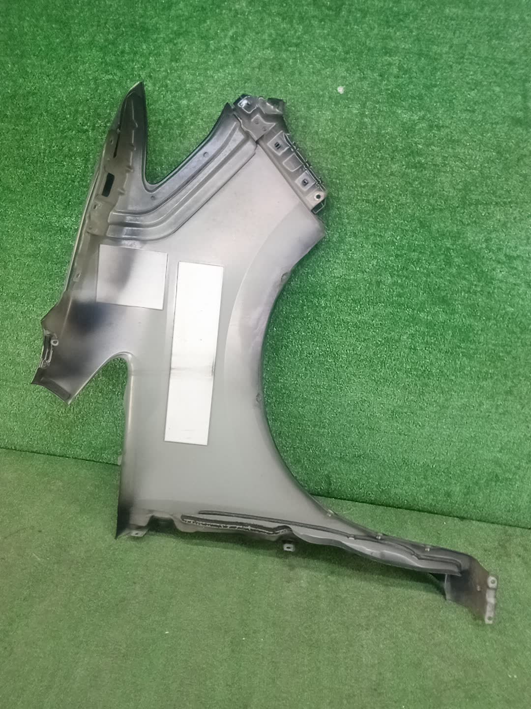 Крыло левое переднее NISSAN SERENA C26 100169 2 ракурс