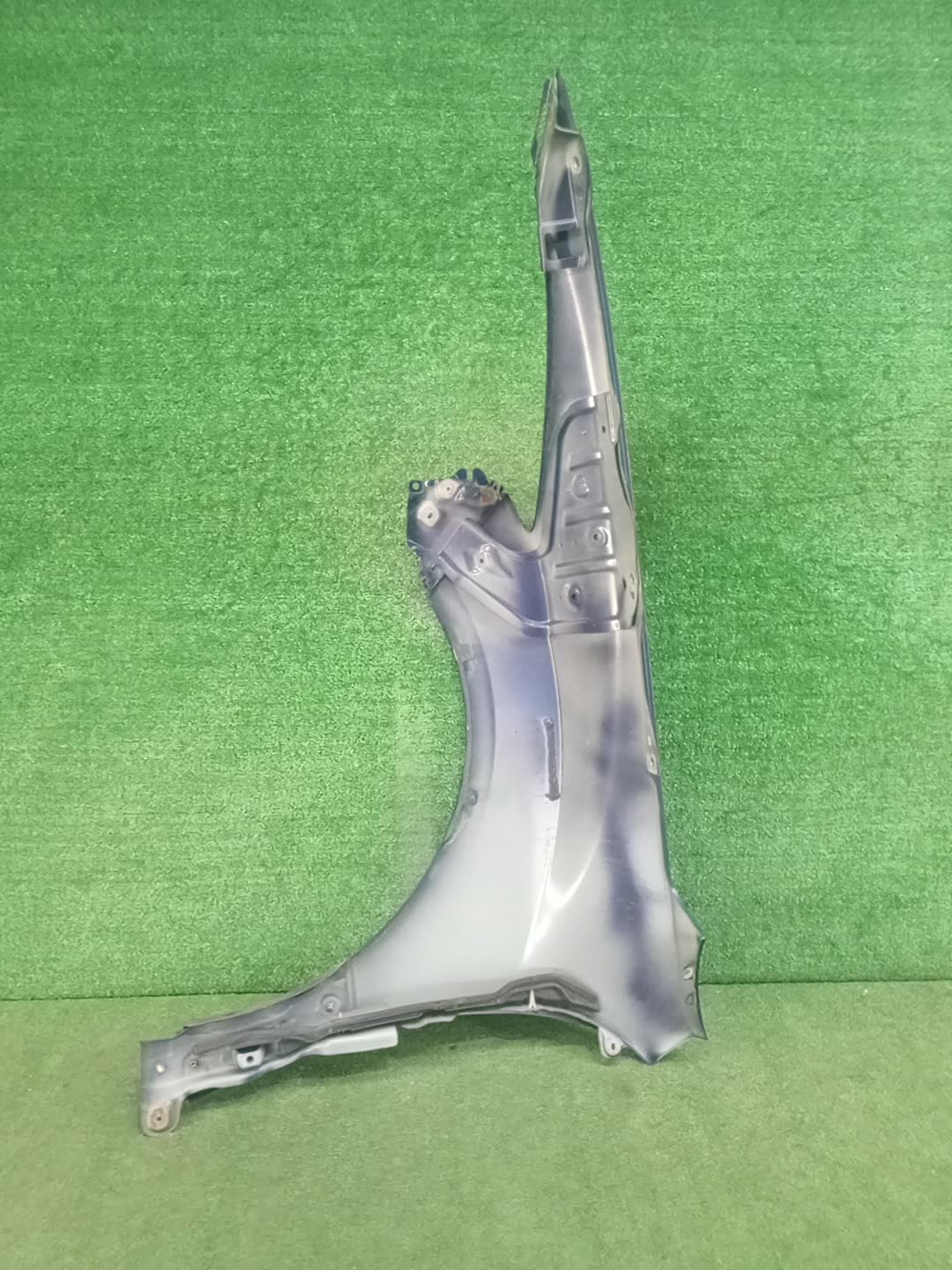 Крыло правое переднее MAZDA ATENZA, MAZDA 6, 6 GH5FP, GH5AP, GH5AS, GH5FS, GHEFP, GHEFS, GH5AW, GH5FW, GHEFW, GH 100302 5 ракурс