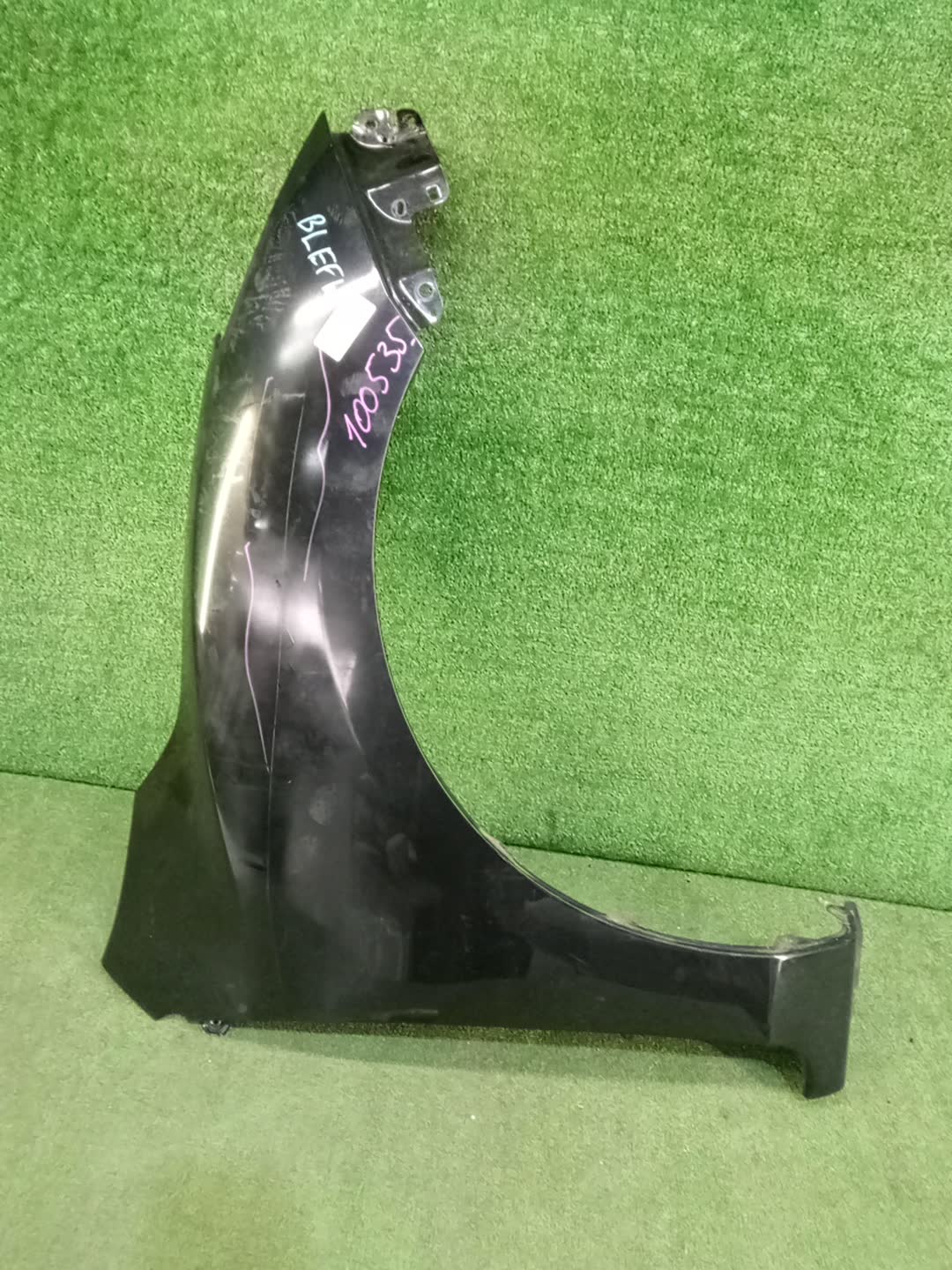 Крыло правое переднее MAZDA AXELA, MAZDA 3, 3 BL6FJ, BLEFW, BL5FP, BLEAP, BLEFP, BLFFP, BL3FW, BL5FW, BLEAW, BLFFW, BL 100535 1 ракурс