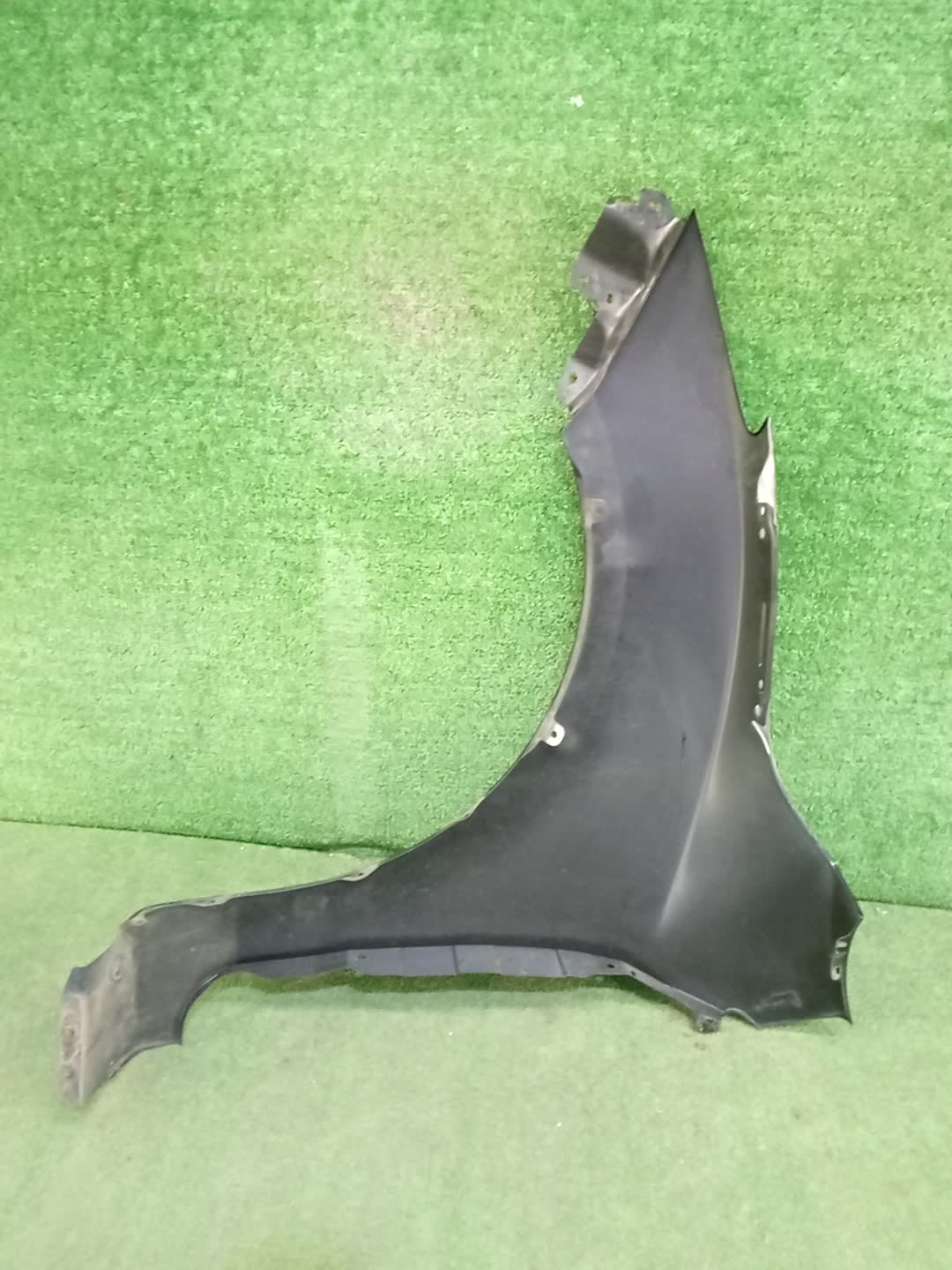 Крыло правое переднее MAZDA AXELA, MAZDA 3, 3 BL6FJ, BLEFW, BL5FP, BLEAP, BLEFP, BLFFP, BL3FW, BL5FW, BLEAW, BLFFW, BL 100535 3 ракурс