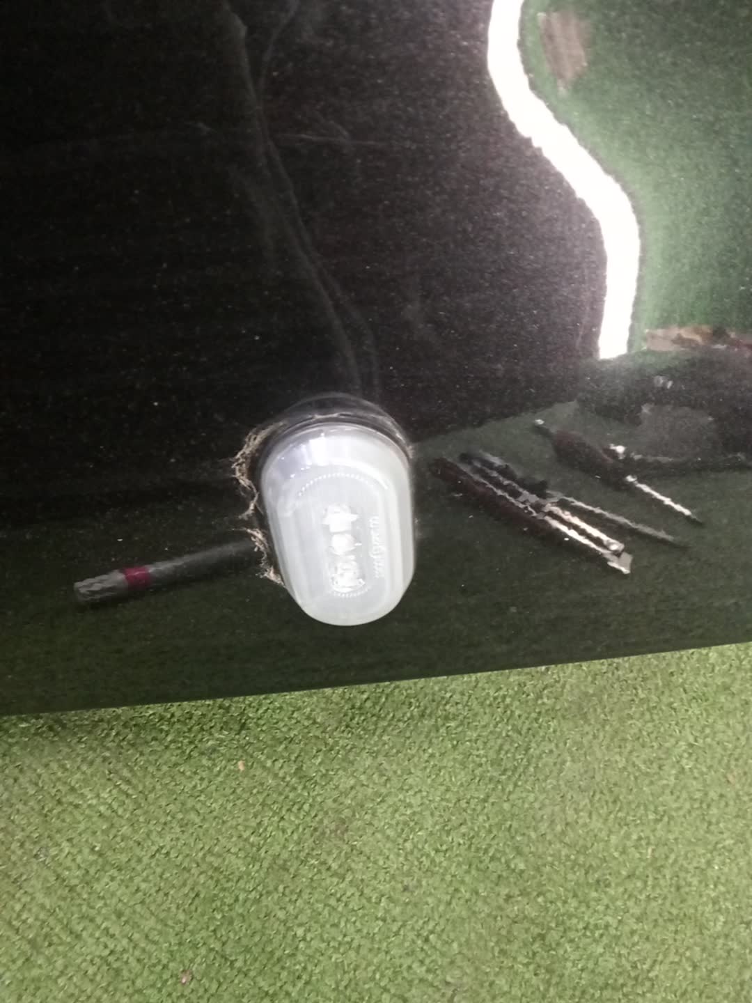 Крыло левое переднее CHRYSLER 300C LX 100570 2 ракурс