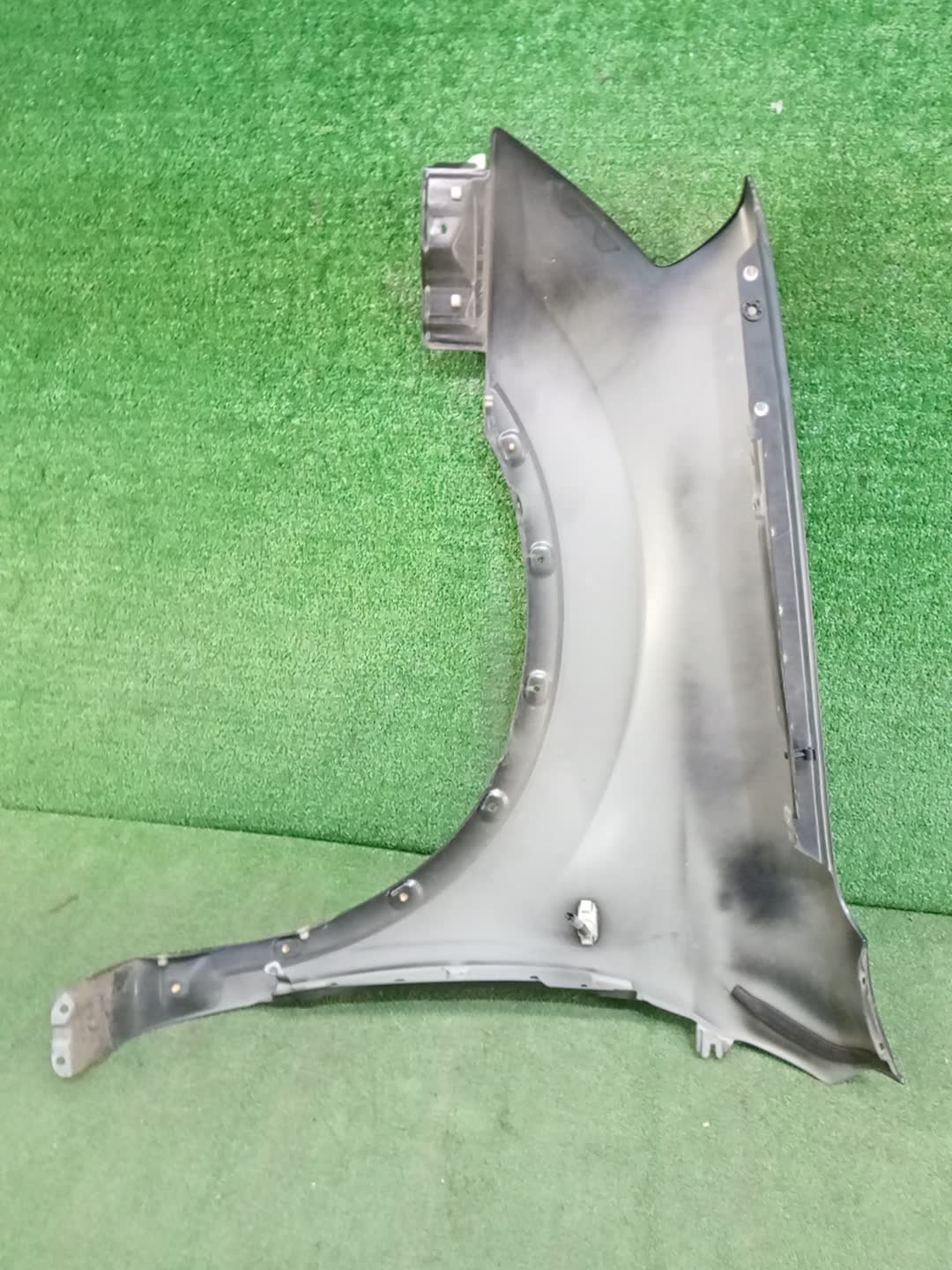 Крыло правое переднее NISSAN DUALIS J10, KNJ10, KJ10, NJ10 100603 4 ракурс