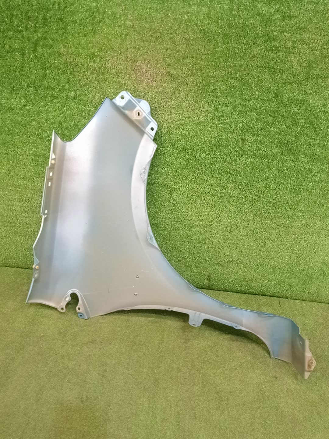 Крыло левое переднее TOYOTA AQUA NHP10 100628 4 ракурс