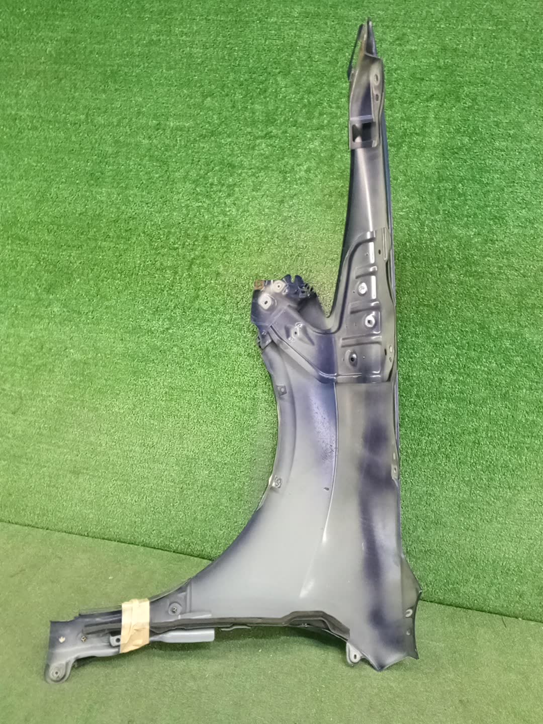 Крыло правое переднее MAZDA ATENZA, MAZDA 6, 6 GH5FP, GH5AP, GH5AS, GH5FS, GHEFP, GHEFS, GH5AW, GH5FW, GHEFW, GH 100728 3 ракурс