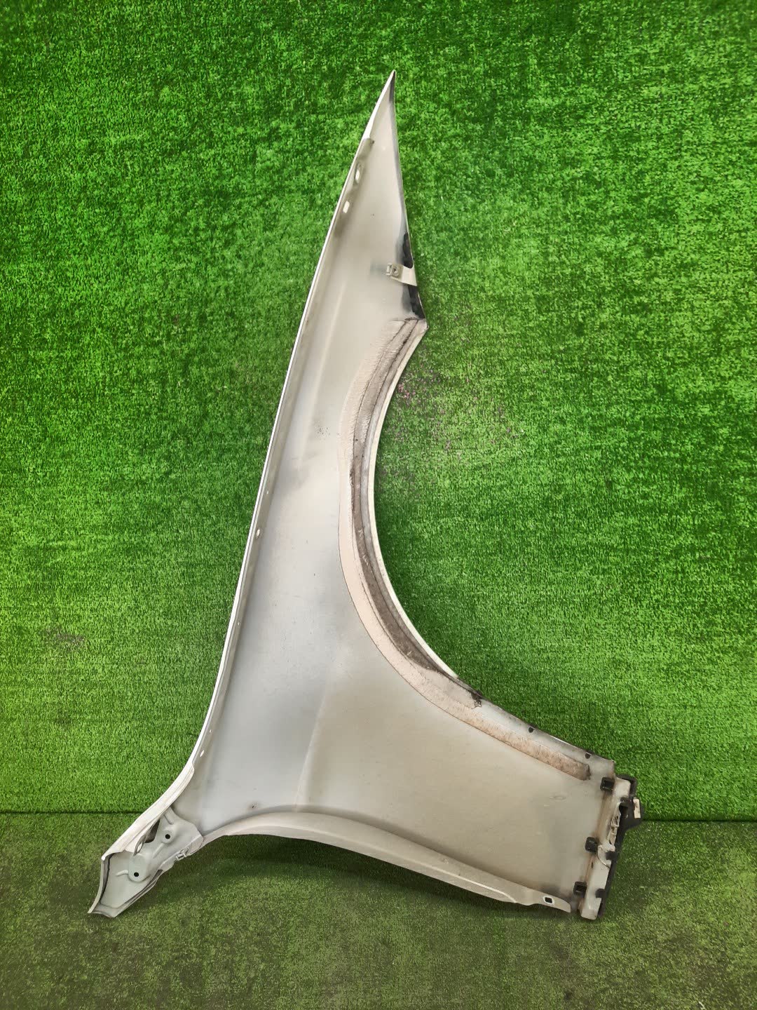 Крыло левое переднее BMW 320d, 335i, 318d, 330d, 335d, 316d, 3-Series, 328i, 320i, 316i F30, F31 100884 3 ракурс