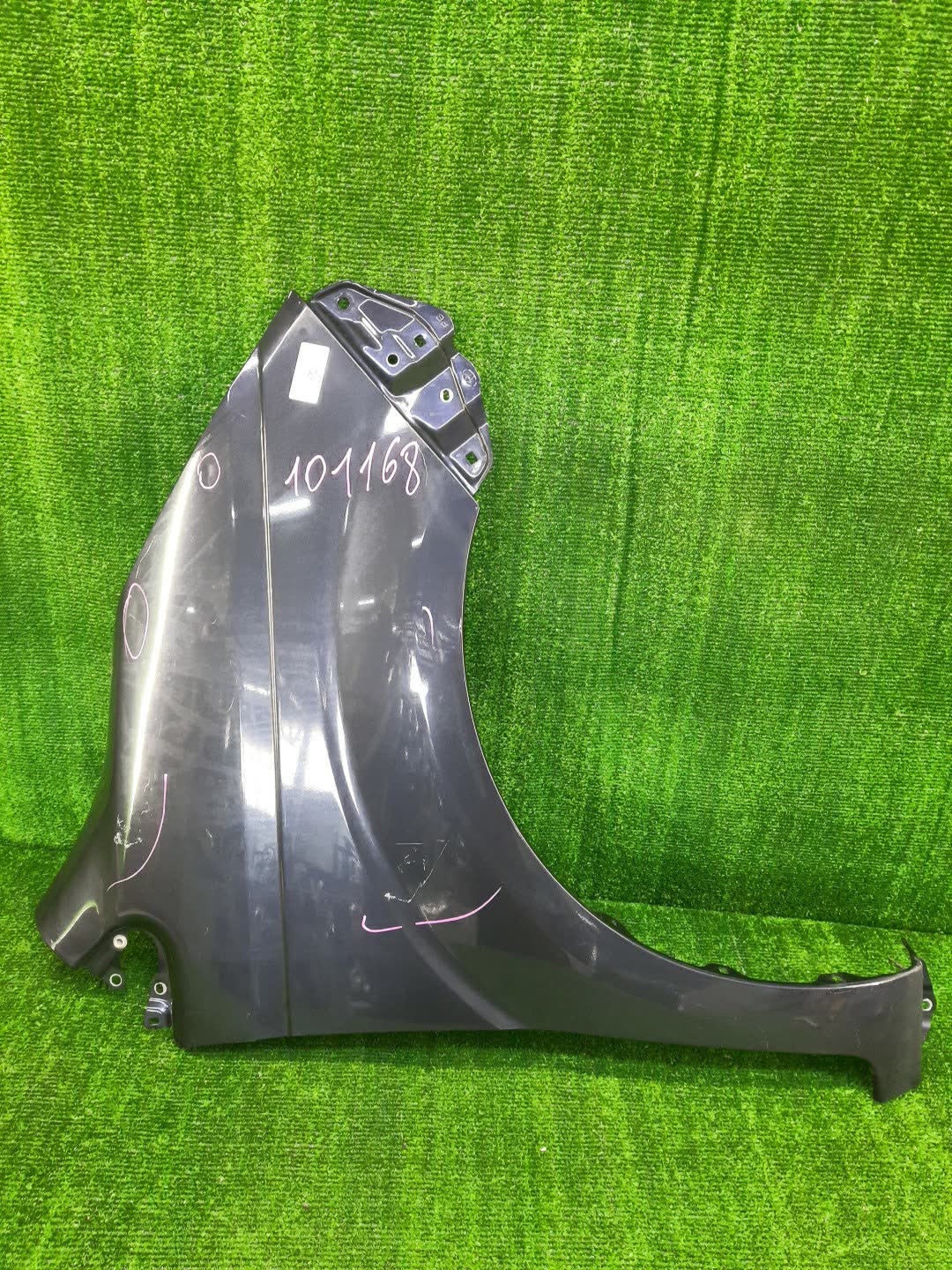 Крыло правое переднее TOYOTA SPADE NCP141, NSP140, NSP141, NCP145 101168 1 ракурс