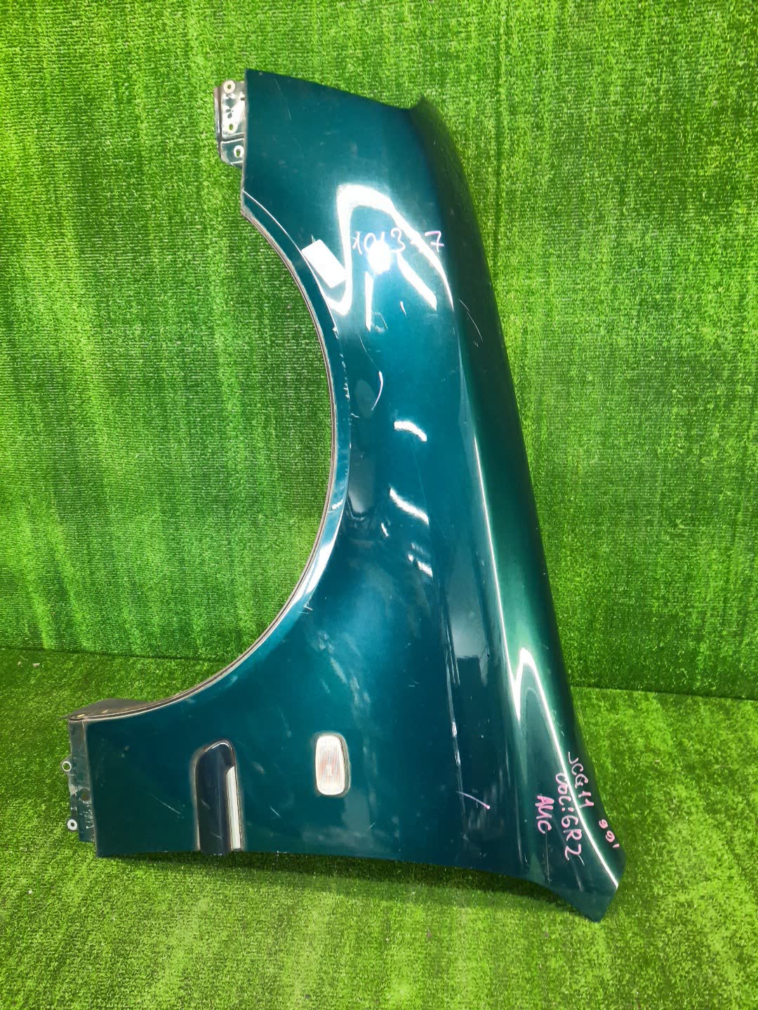 Крыло левое переднее TOYOTA PROGRES JCG10, JCG11, JCG15 101377 1 ракурс