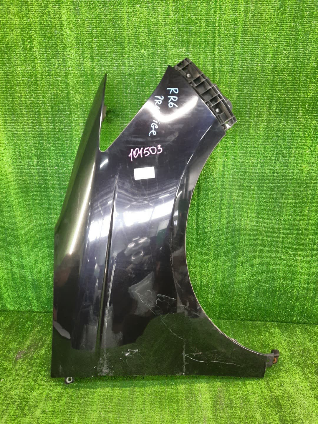 Крыло правое переднее HONDA ELYSION RR5, RR6 101503 1 ракурс