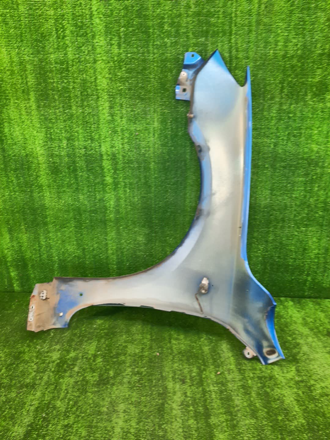 Крыло правое переднее MAZDA AXELA, MAZDA 3, 3 BK5P, BK3P, BKEP, BK WAGON 3 ракурс