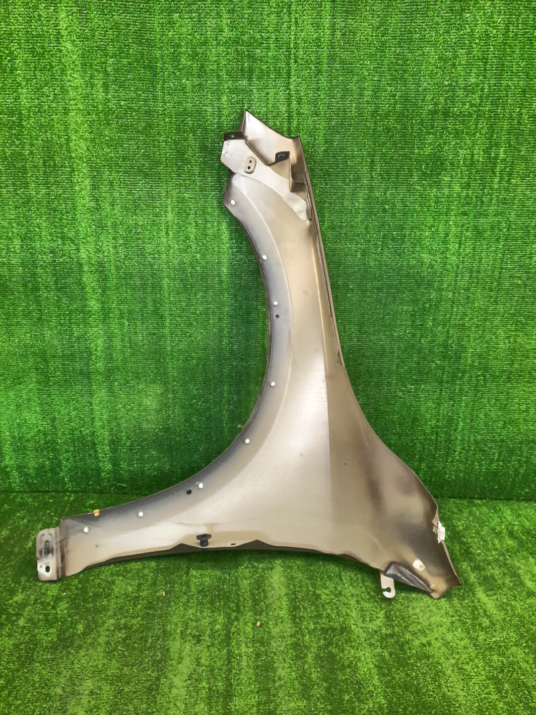 Крыло правое переднее VOLVO V60, S60 FW45, FW47, FW, FW52, FW48, FW90, FS44, FS47, FS40, FS45, FS70, FS, Y20, FS48, FS84, FS90 101556 2 ракурс