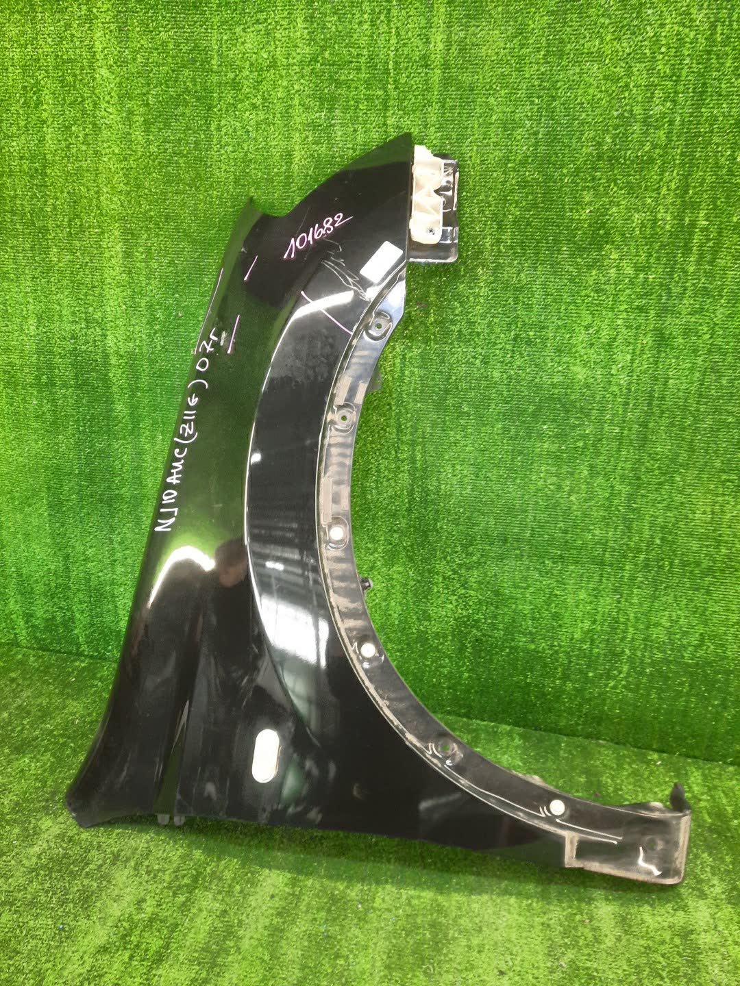 Крыло правое переднее NISSAN DUALIS J10, KNJ10, KJ10, NJ10 101682 1 ракурс