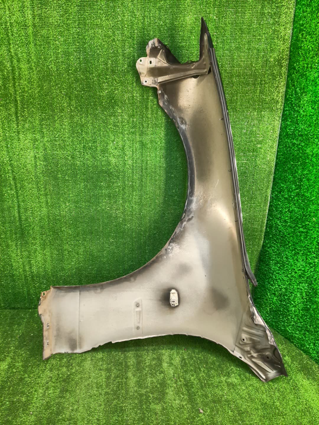 Крыло правое переднее TOYOTA ALTEZZA, IS200, IS300 GXE10, SXE10, JCE10, JCE15 101708 4 ракурс
