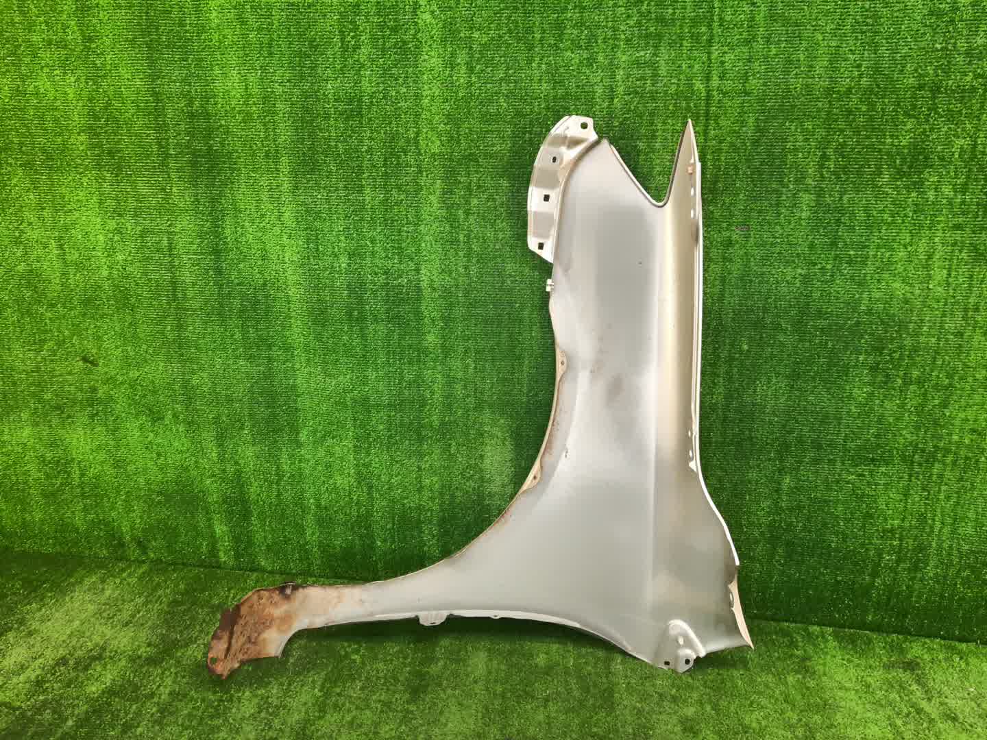 Крыло правое переднее TOYOTA COROLLA FIELDER, COROLLA  AXIO ZRE144G, ZRE142G, NZE144G, NZE141G, NZE141, NZE144, ZRE142, ZRE144 102476 3 ракурс