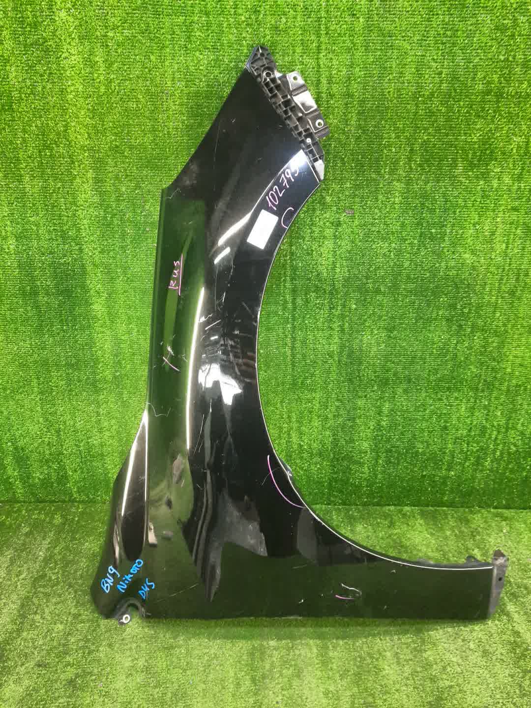 Крыло правое переднее SUBARU LEGACY BN9 102795 1 ракурс