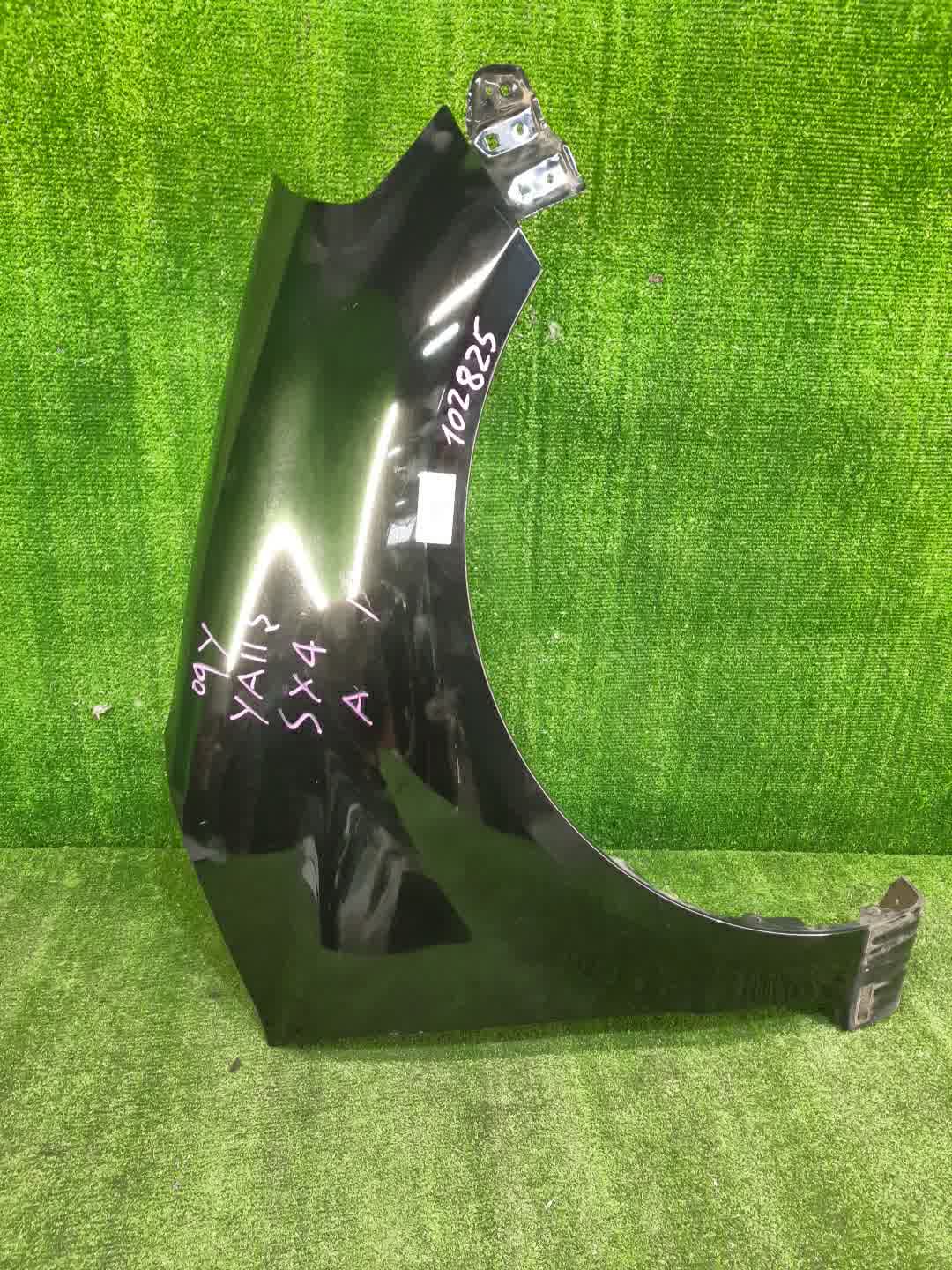 Крыло правое переднее SUZUKI SX4 YC11S 102825 1 ракурс