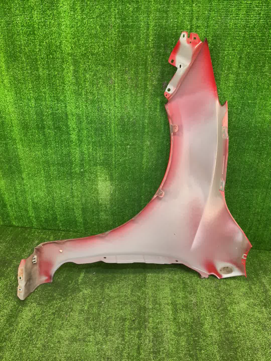 Крыло правое переднее MAZDA AXELA, MAZDA 3, 3 BL6FJ, BLEFW, BL5FP, BLEAP, BLEFP, BLFFP, BL3FW, BL5FW, BLEAW, BLFFW, BL 103013 4 ракурс
