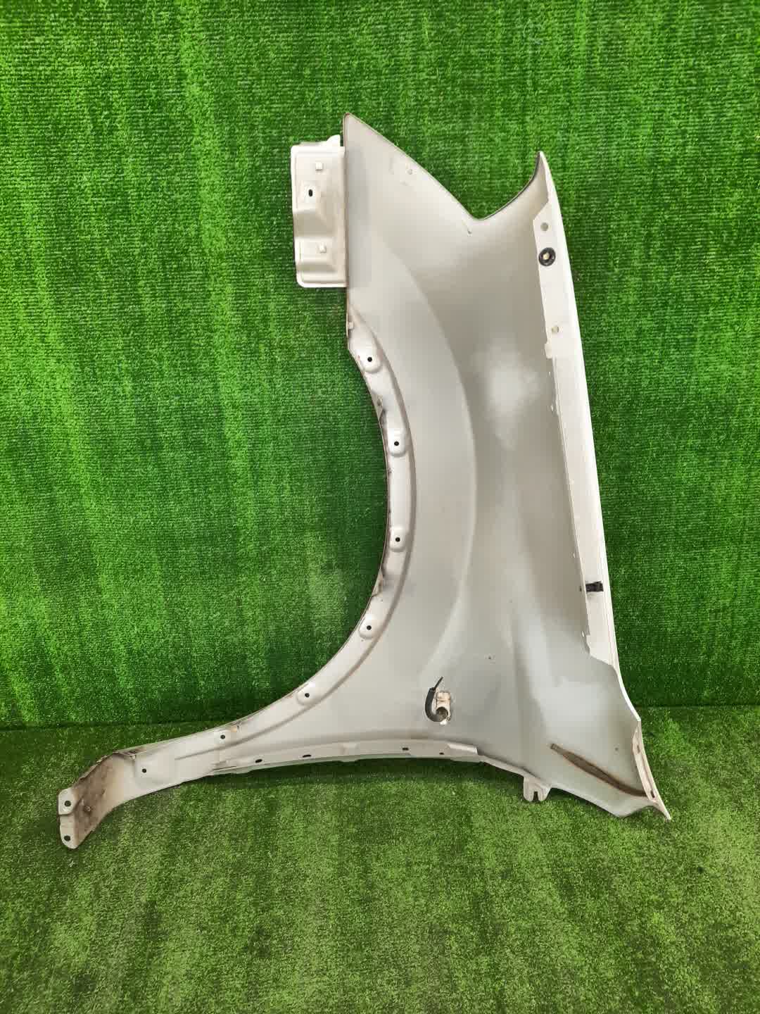 Крыло правое переднее NISSAN DUALIS J10, KNJ10, KJ10, NJ10 103029 3 ракурс