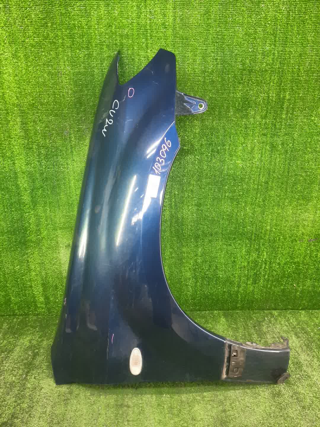 Крыло правое переднее MITSUBISHI AIRTREK CU2W, CU4W 103096 1 ракурс