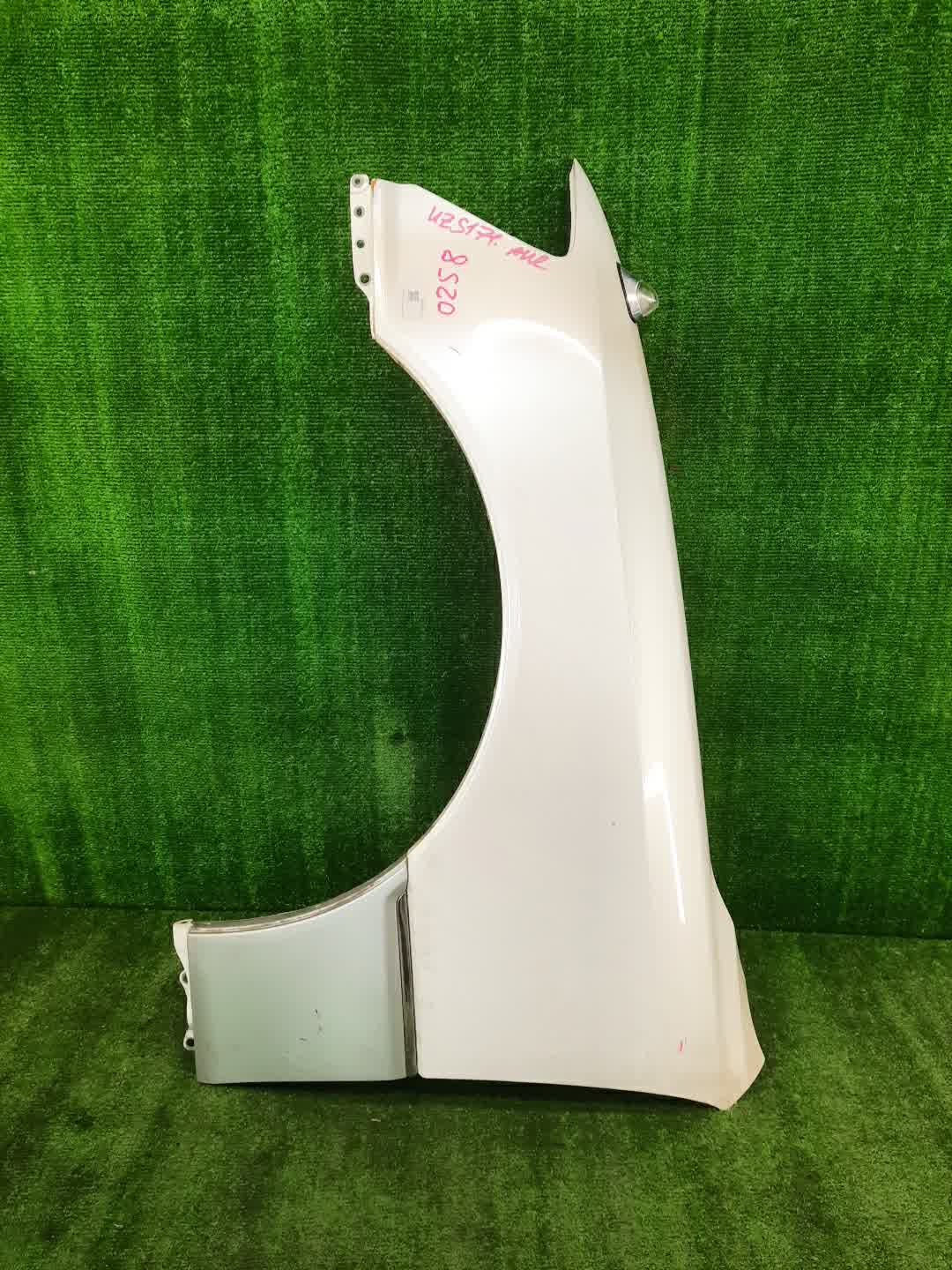 Крыло левое переднее TOYOTA CROWN MAJESTA JZS177, UZS171, UZS173, UZS175 0258 1 ракурс