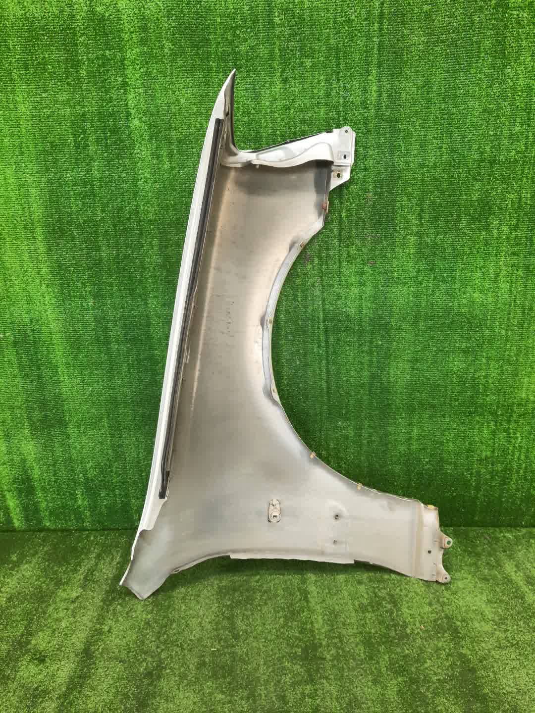 Крыло левое переднее TOYOTA PROGRES JCG10, JCG11, JCG15 0260 3 ракурс
