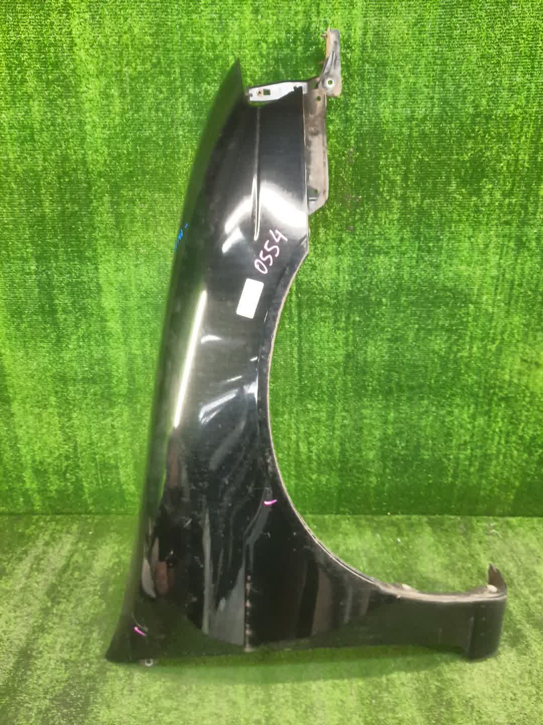 Крыло правое переднее NISSAN PULSAR, LUCINO N15 0554 1 ракурс