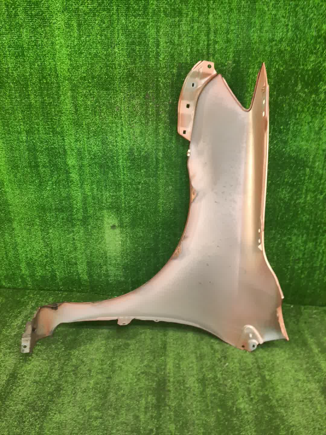 Крыло правое переднее TOYOTA COROLLA FIELDER, COROLLA  AXIO ZRE144G, ZRE142G, NZE144G, NZE141G, NZE141, NZE144, ZRE142, ZRE144 0565 2 ракурс