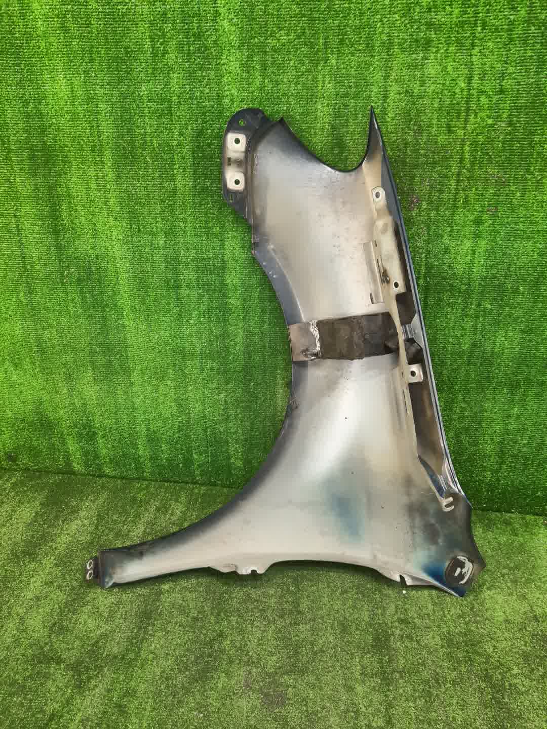 Крыло правое переднее VOLKSWAGEN GOLF 5K1, MK6, AJ5 1K9821022 3 ракурс