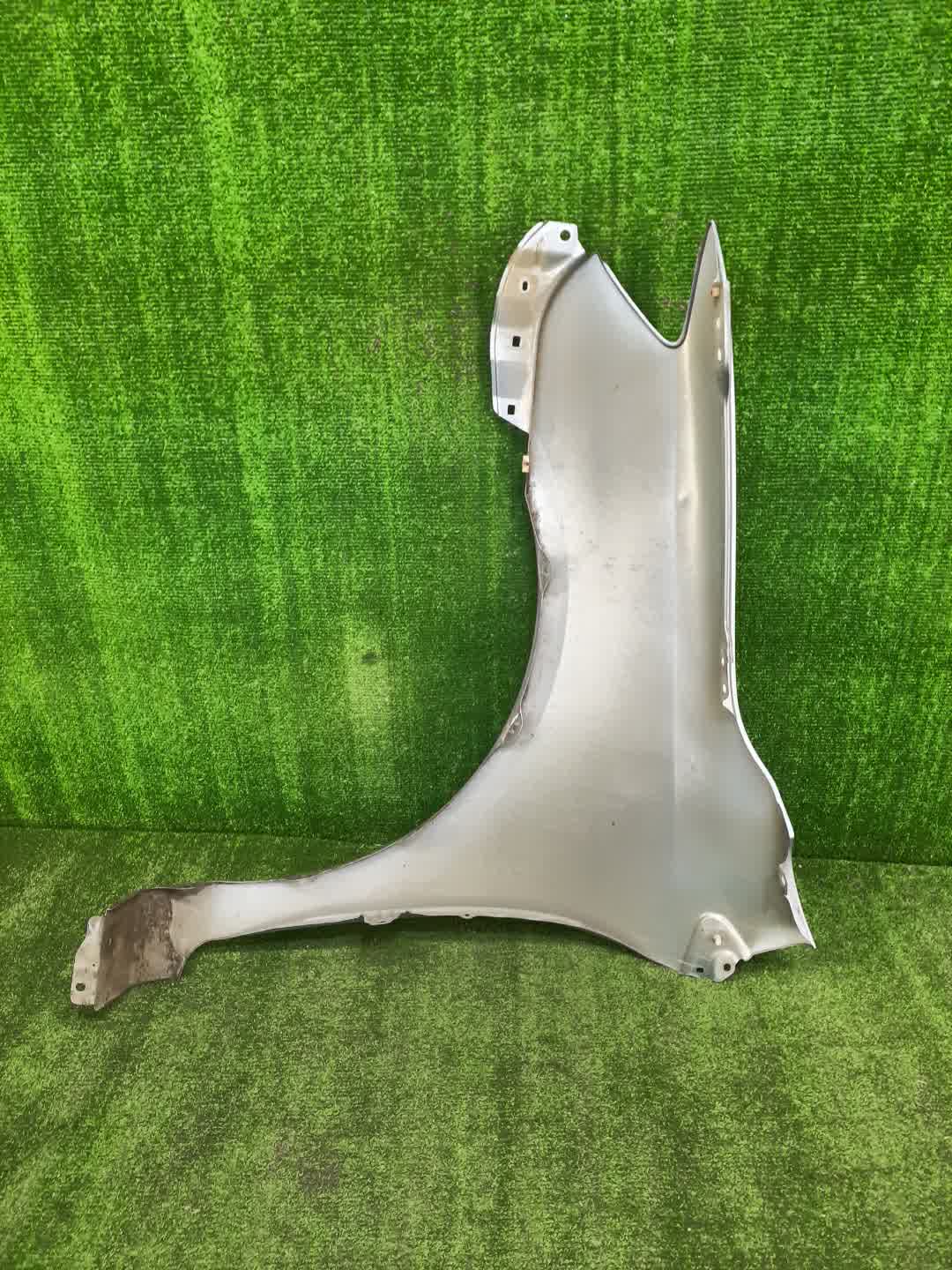Крыло правое переднее TOYOTA COROLLA FIELDER, COROLLA  AXIO ZRE144G, ZRE142G, NZE144G, NZE141G, NZE141, NZE144, ZRE142, ZRE144 0700 4 ракурс