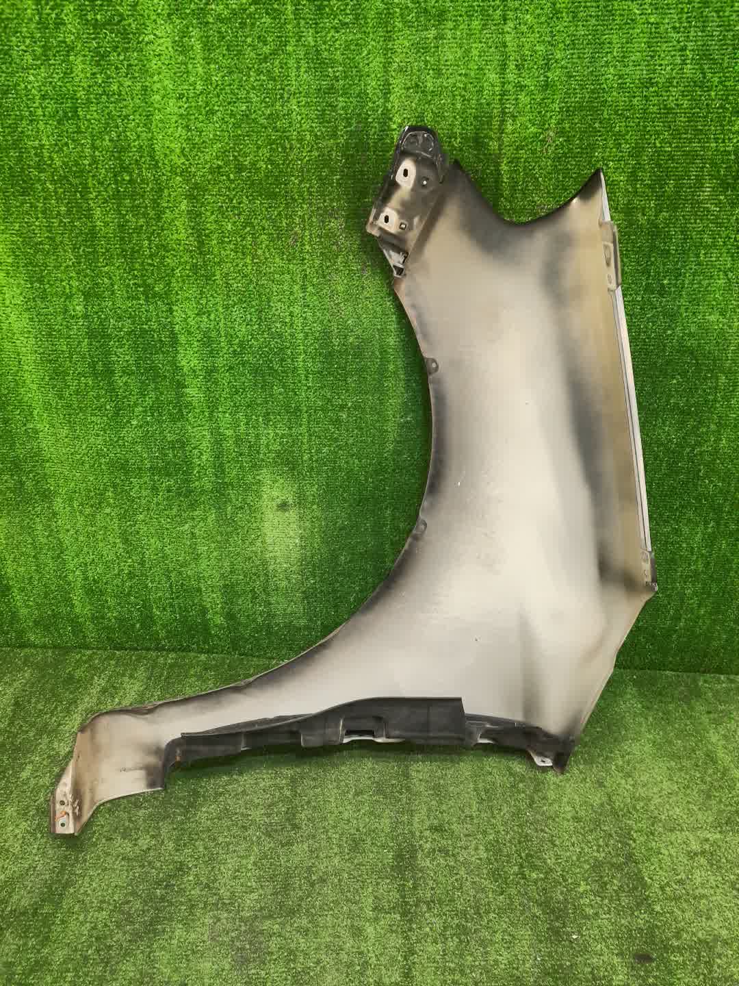 Крыло правое переднее SUZUKI SX4 YA11S 0738 3 ракурс