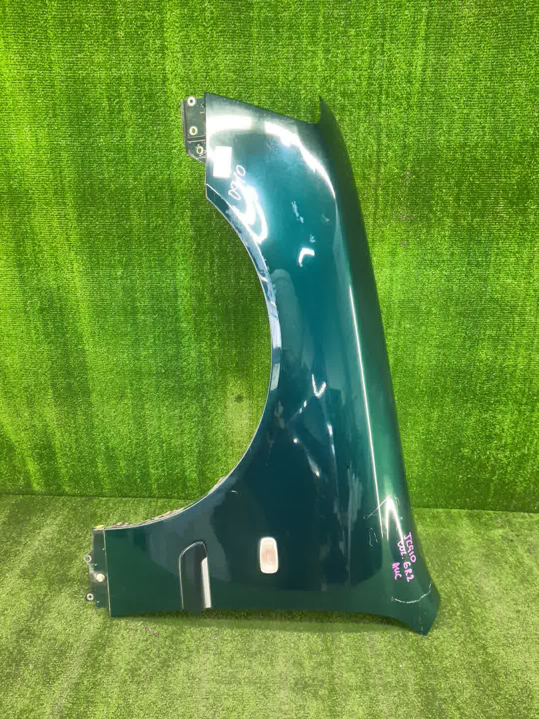Крыло левое переднее TOYOTA PROGRES JCG10, JCG11, JCG15 0910 1 ракурс