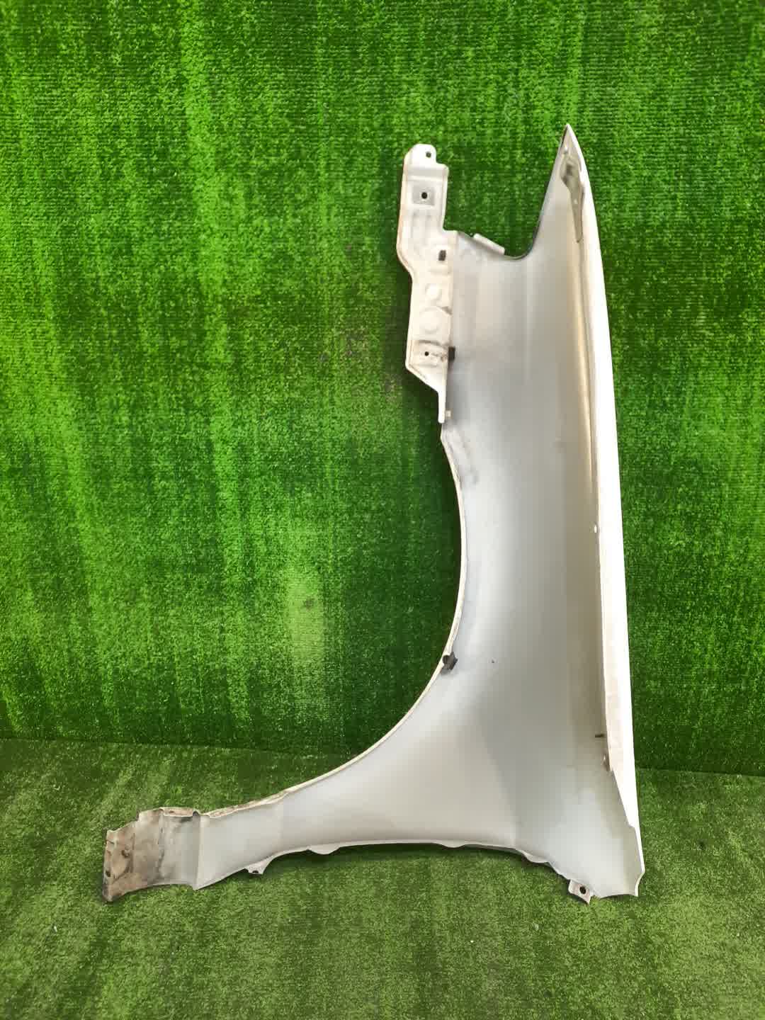 Крыло правое переднее NISSAN FAMILIA, AD, WINGROAD Y11, VFY11, VY11, VHNY11, VENY11, VGY11, VEY11, WFY11, WHNY11, WPY11, WHY11 1135 4 ракурс