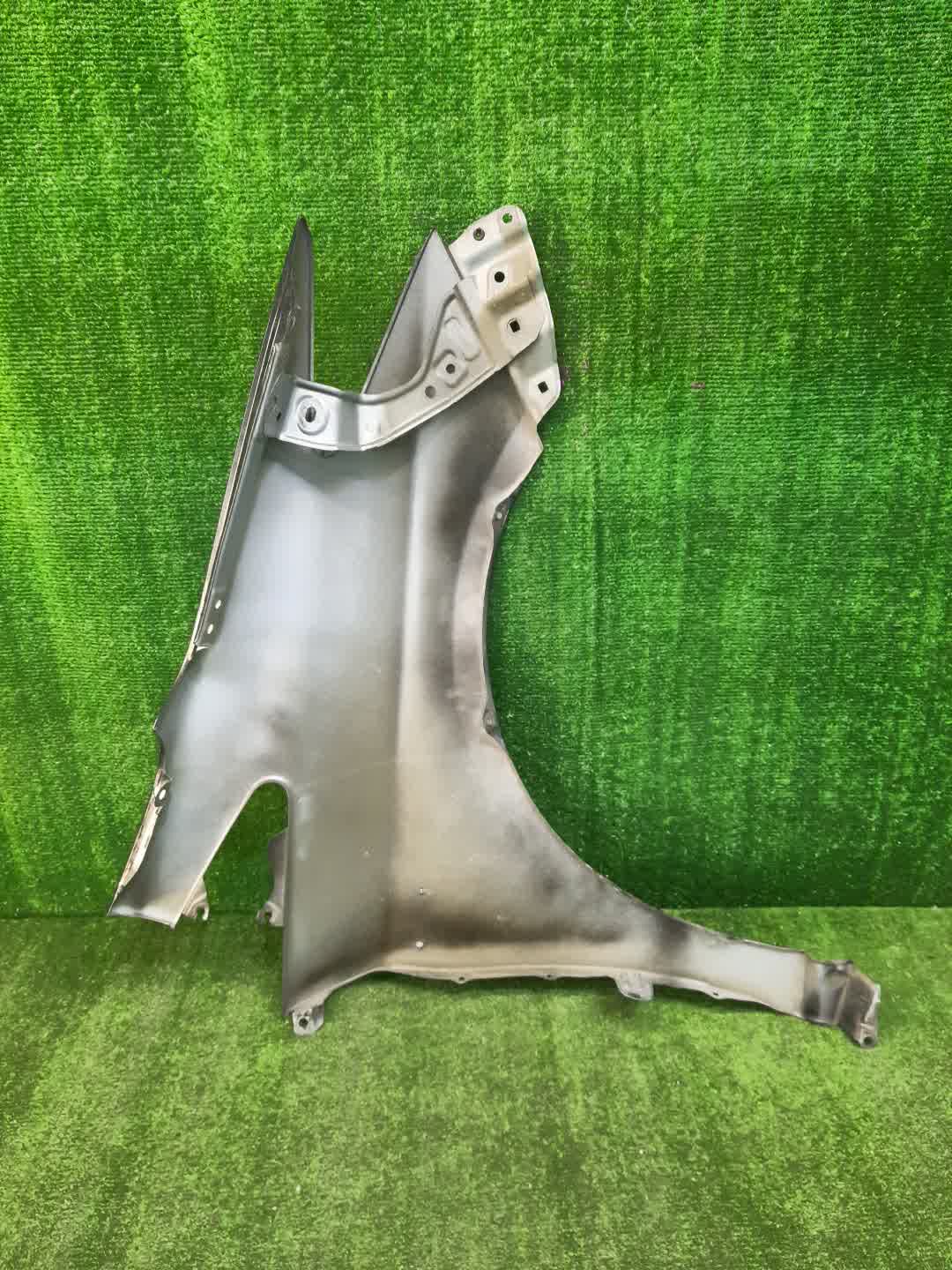 Крыло левое переднее TOYOTA PRIUS ZVW30 1390 4 ракурс