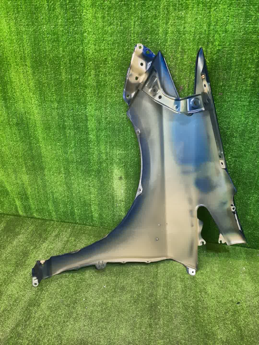 Крыло правое переднее TOYOTA PRIUS ZVW30 1421 3 ракурс