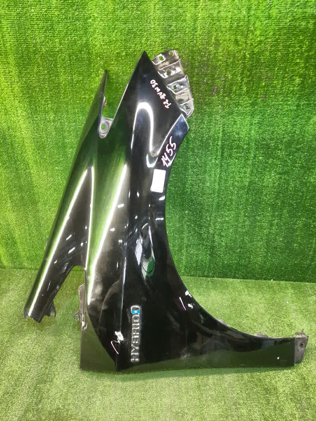 Крыло правое переднее TOYOTA PRIUS ZVW30 1455 1 ракурс