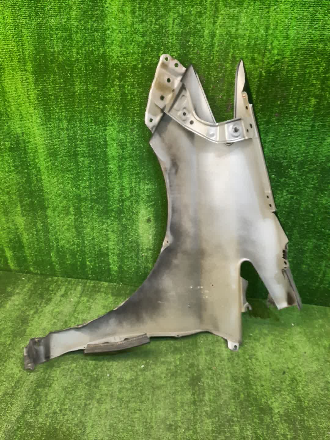 Крыло правое переднее TOYOTA PRIUS ZVW30 1455 4 ракурс