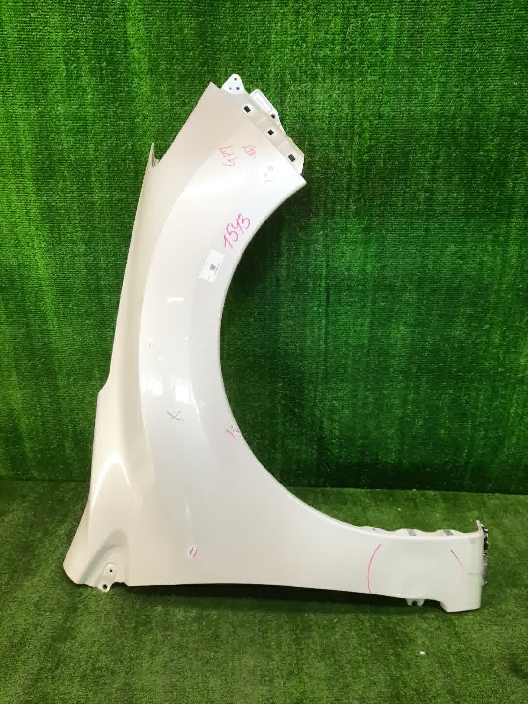 Крыло правое переднее SUBARU IMPREZA GP2, GP3, GP6, GJ2, GJ3, GJ6, GJ7, GP7 1543 1 ракурс