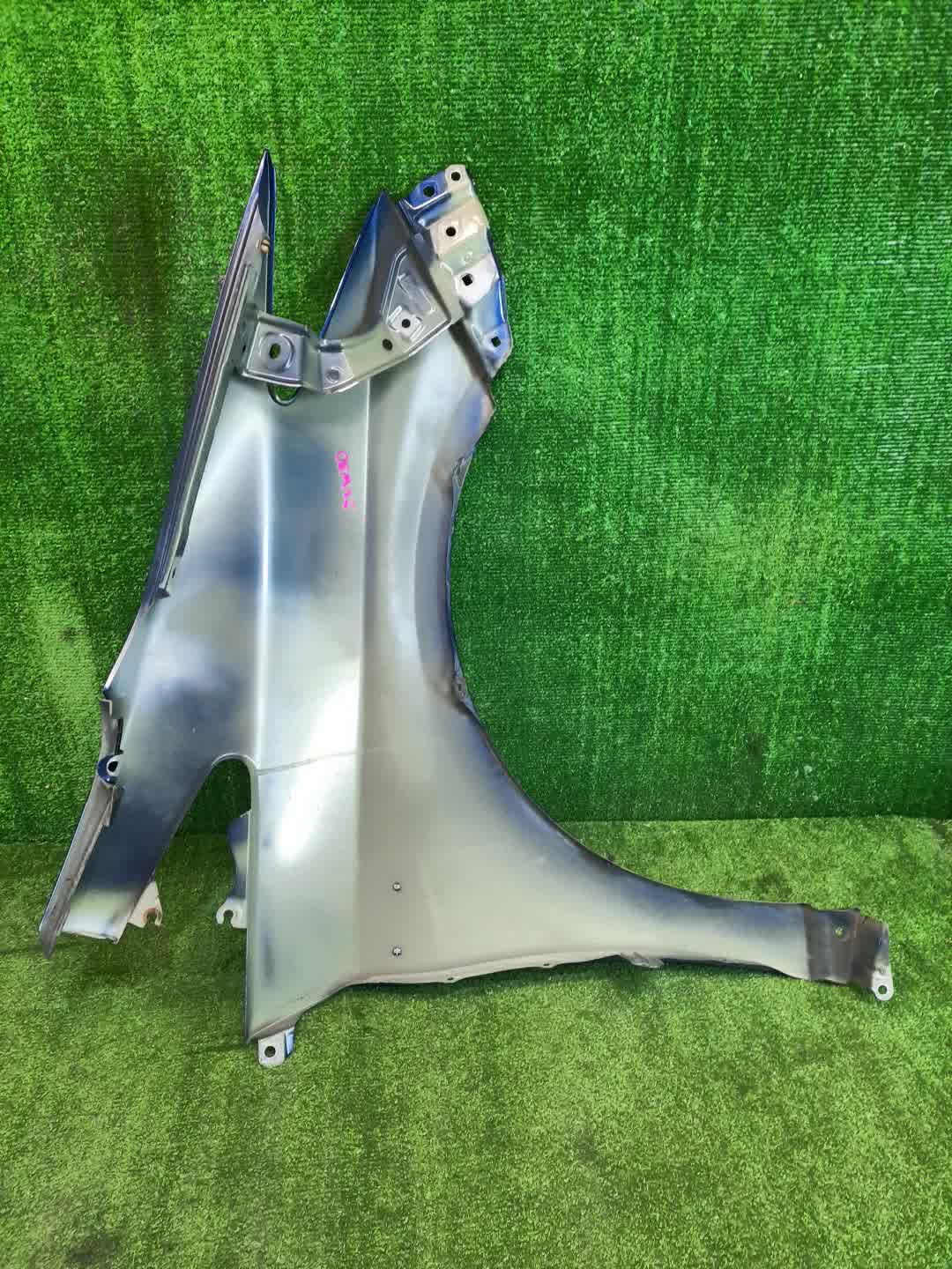 Крыло левое переднее TOYOTA PRIUS ZVW30 1744 3 ракурс