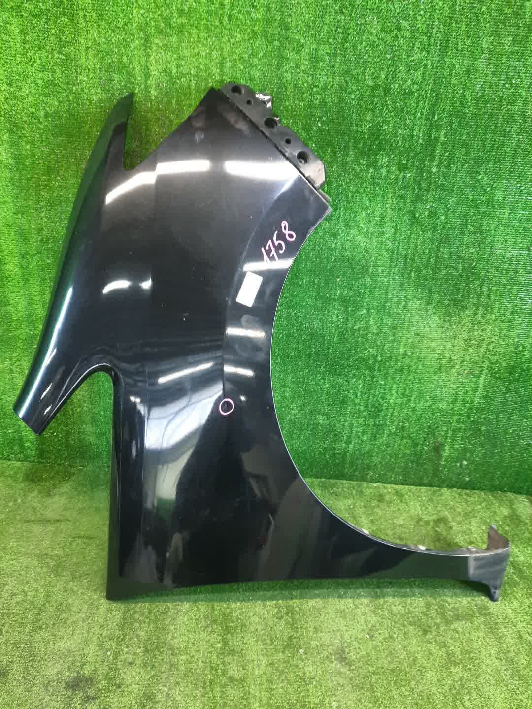 Крыло правое переднее NISSAN SERENA C26 1758 1 ракурс