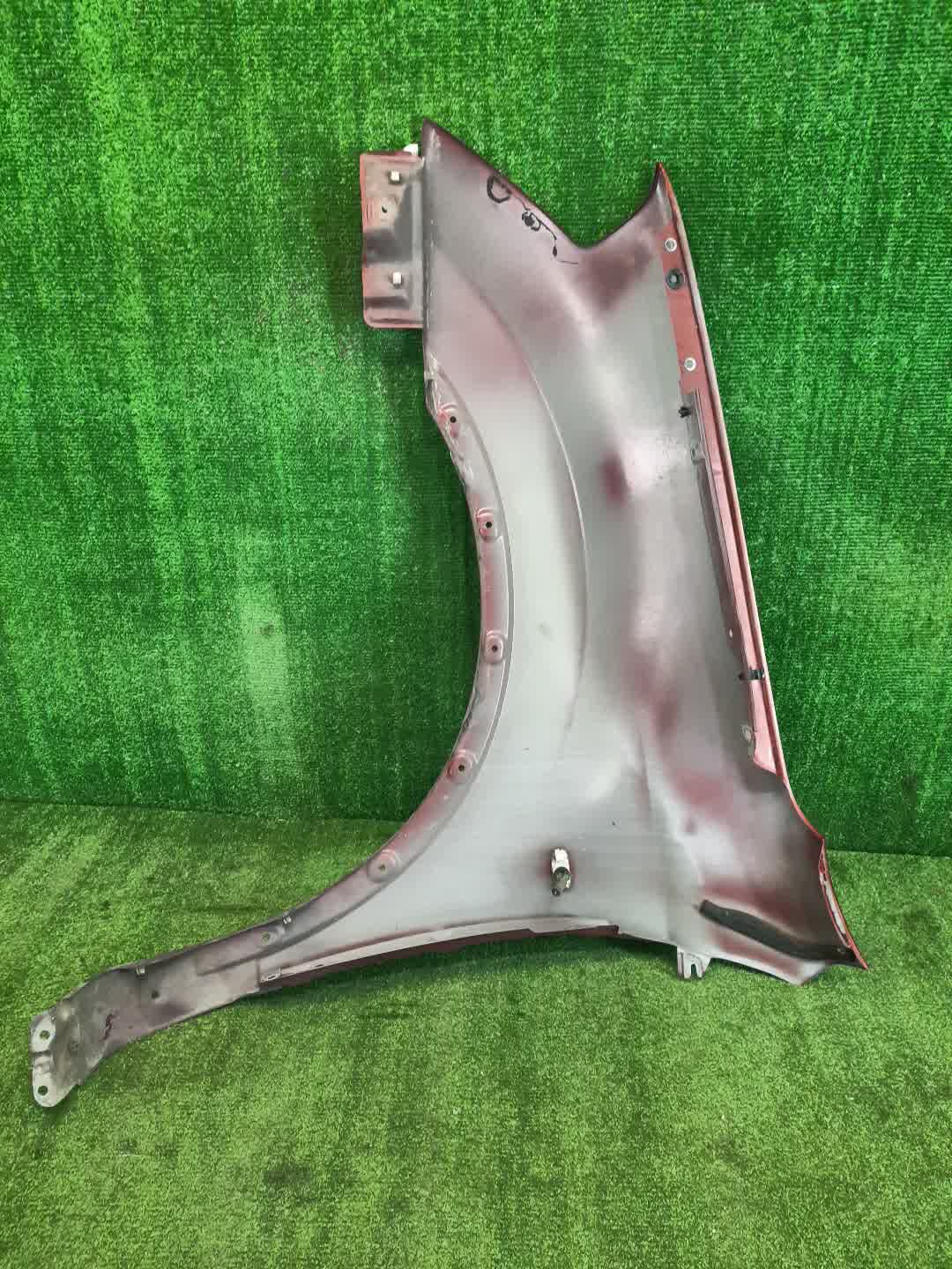 Крыло правое переднее NISSAN DUALIS J10, KNJ10, KJ10, NJ10 1781 3 ракурс