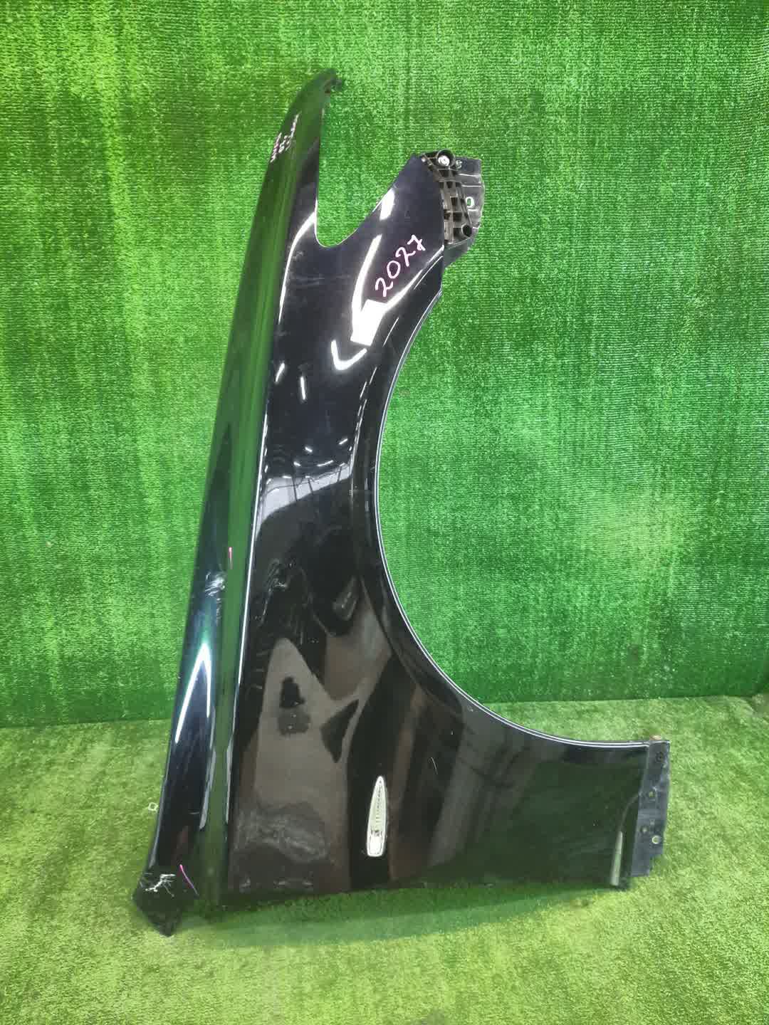 Крыло правое переднее LEXUS LS600h UVF45 2027 1 ракурс