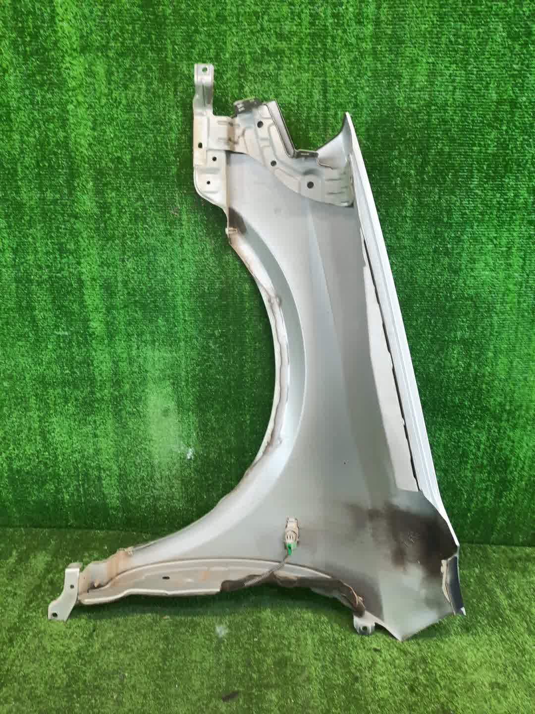 Крыло правое переднее NISSAN PRIMERA P12, QP12, TNP12, TP12, HP12, RP12, WTNP12, WHP12, WRP12 2179 5 ракурс