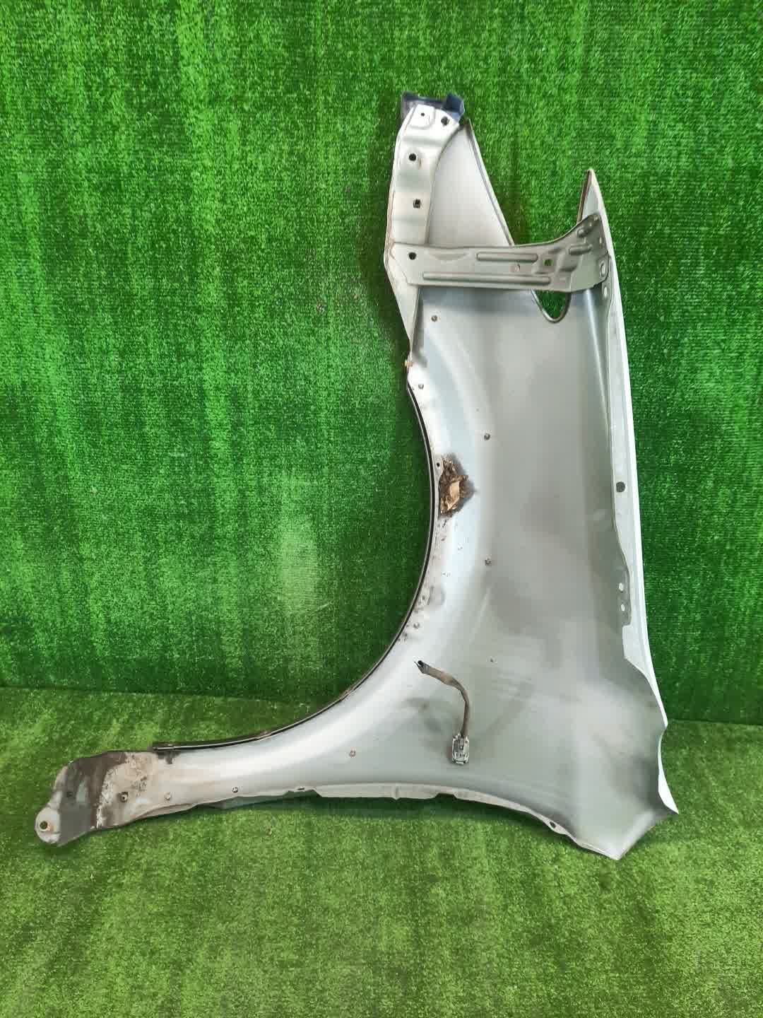 Крыло правое переднее TOYOTA VOLTZ ZZE136, ZZE137, ZZE138, ZZE136, ZZE137, ZZE138 2204 3 ракурс