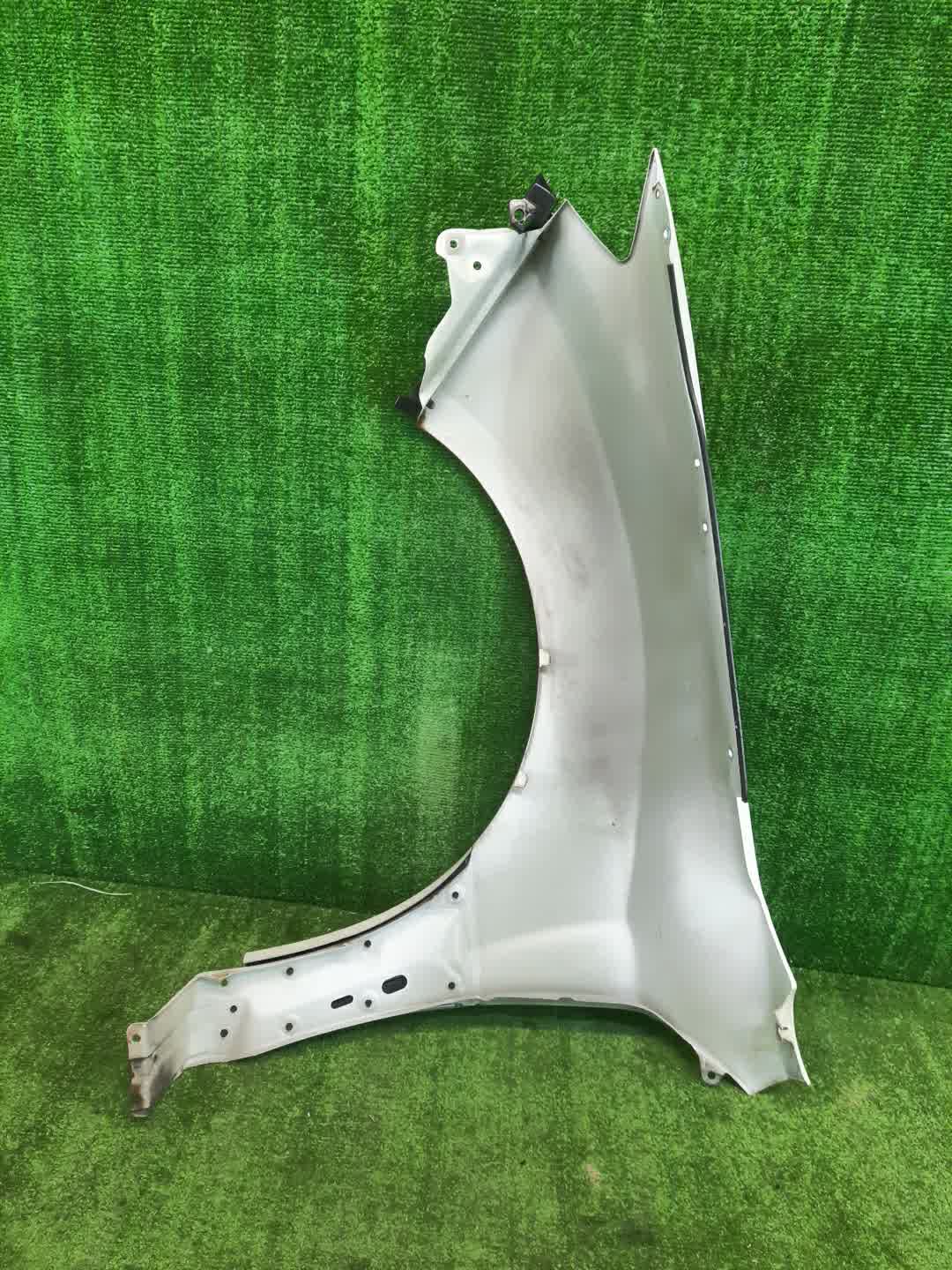 Крыло правое переднее SUBARU IMPREZA WRX STI GRF 2537 5 ракурс